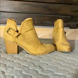 Justfab low boots, 8.5